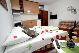 Апартаменты Apartment Terassa Бар Апартаменты-49